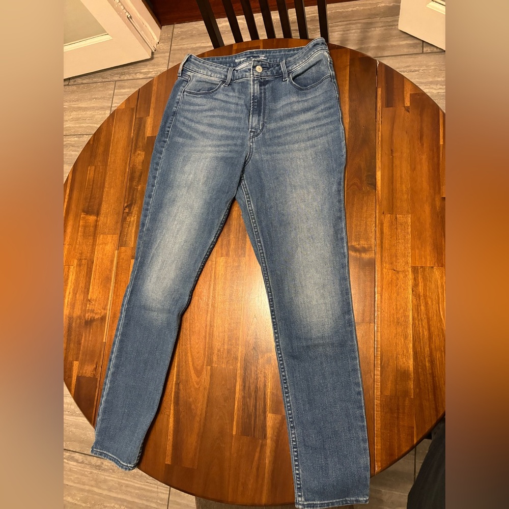 Old Navy Women's Skinny Jeans in Blue